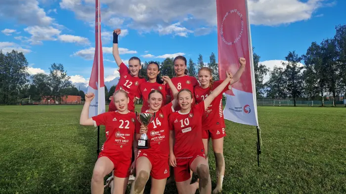 1. plass jenter 14.jpg