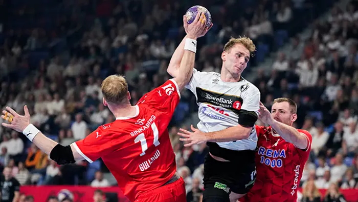 Lillehammer 20241005. 
Elverums Mathias Rohde Larson under eliteseriekampen i håndball mellom Elverum og Kolstad i Håkons Hall.
Foto: Beate Oma Dahle / NTB