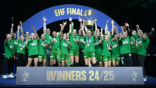 2025 Gy&oslash;r Champions League-gull.jpg