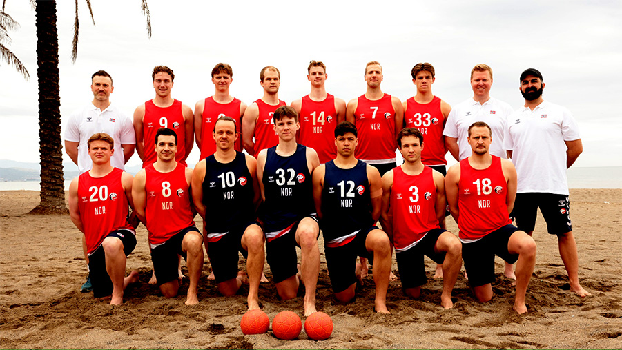 20250312 Beachgutta i Malaga.jpg