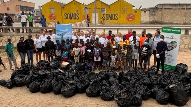 20251003 Beachh&aring;ndballjetnene i Angola.jpg