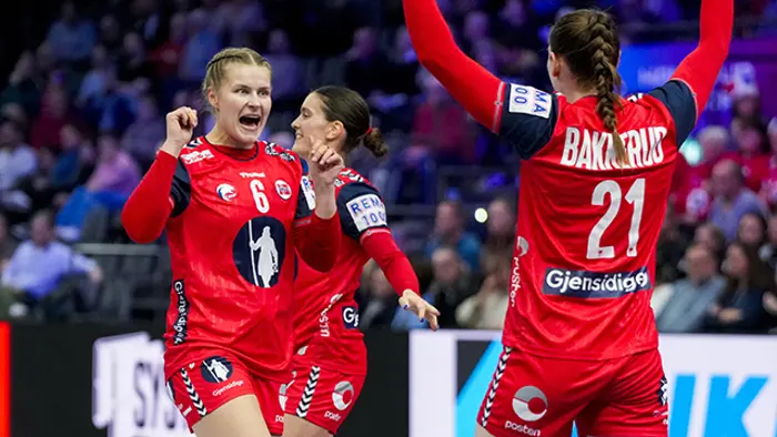 Trier, Tyskland 20251201. 
Norges Maren Aardahl jubler under gruppespillkampen i håndball-VM for kvinner mellom Norge og Angola i SWT Arena.
Foto: Beate Oma Dahle / NTB