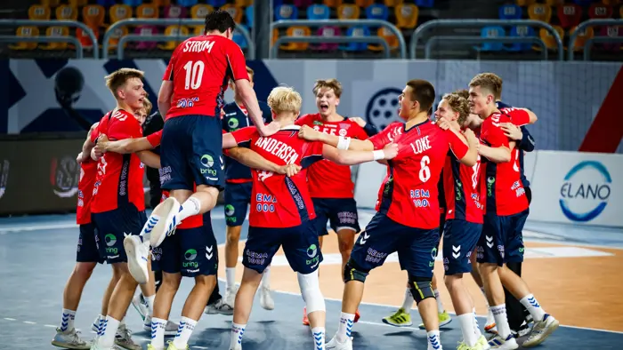 20250808 U-gutta Feiring.jpg