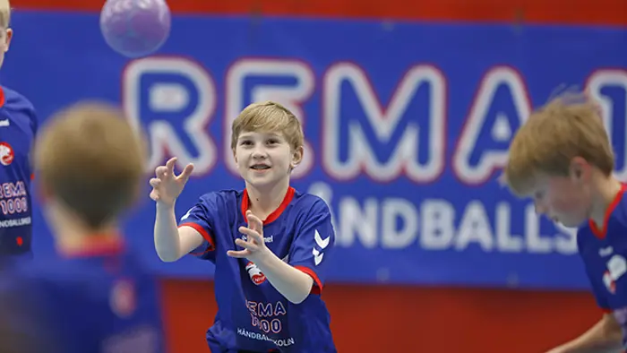 Bilder fra REMA 1000 Håndballskolen i Drammenshallen vinterferien 2023.
