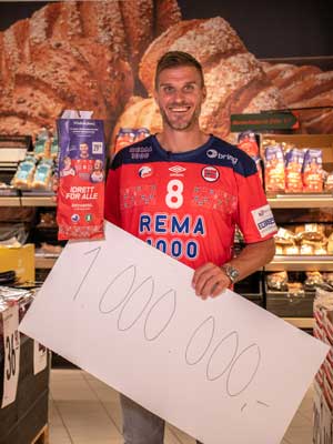 20200623-Bjarte-med-sjekk-p&aring;-1-million 300x400px.jpg