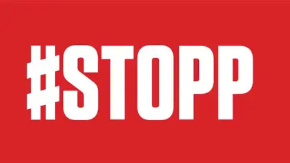 "Din j**la idiot - er du dum eller!?"