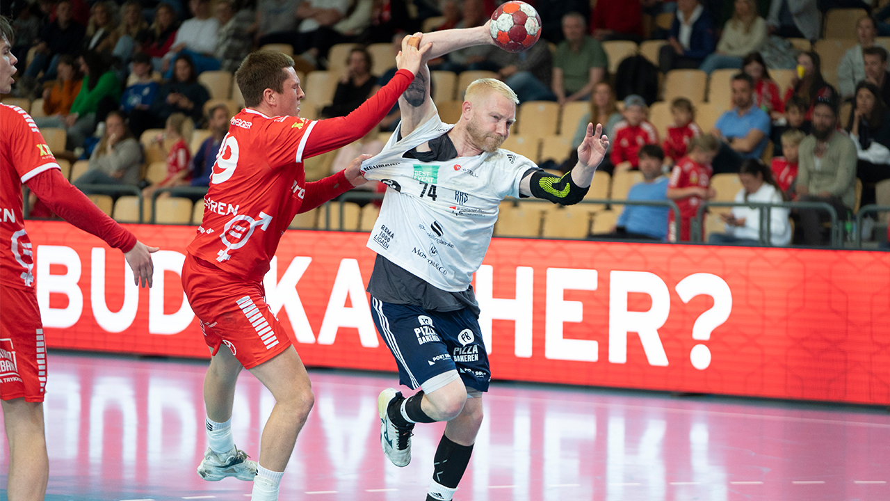 Victor Skillhammar spiller.jpg