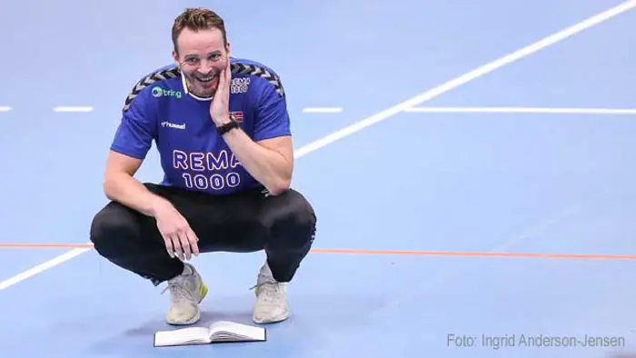 20201104-LMS-Christian-Berge_på huk_640x360px.jpg