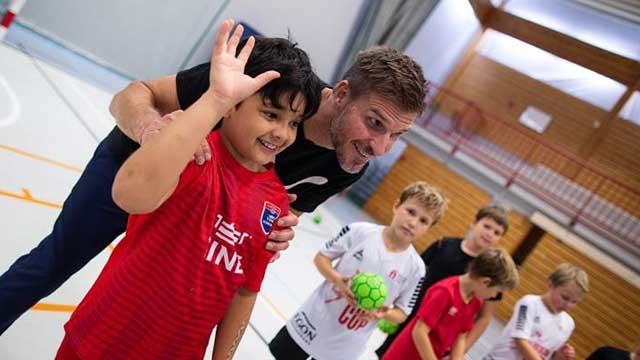 20211014 Bjarte-Myrhol-og-Holmen-G2012_1.jpg