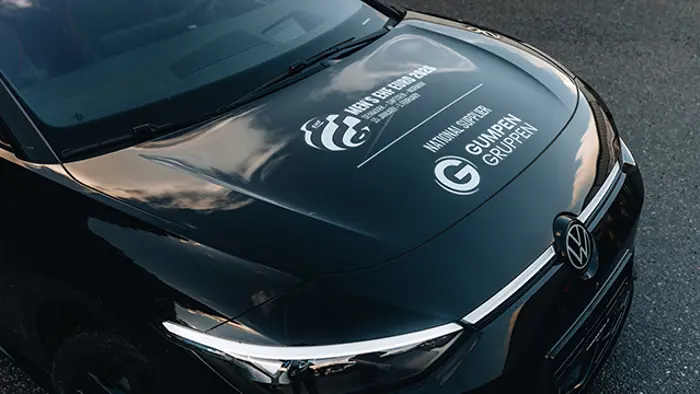 2025 Gumpen Auto med logo.jpg