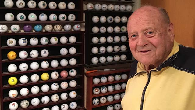 20230612 Otto Th. Pedersen med golfballene.jpg