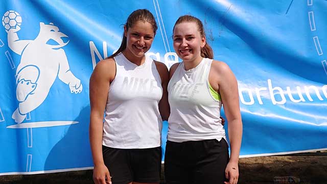 Andrine Juvodden og Nifeli Snieske Andrine Juvodden og Nifeli Snieske