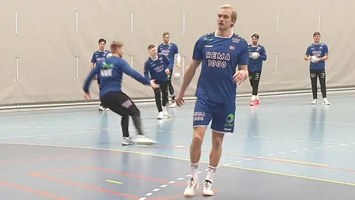 Foran kampene mot Hviterussland