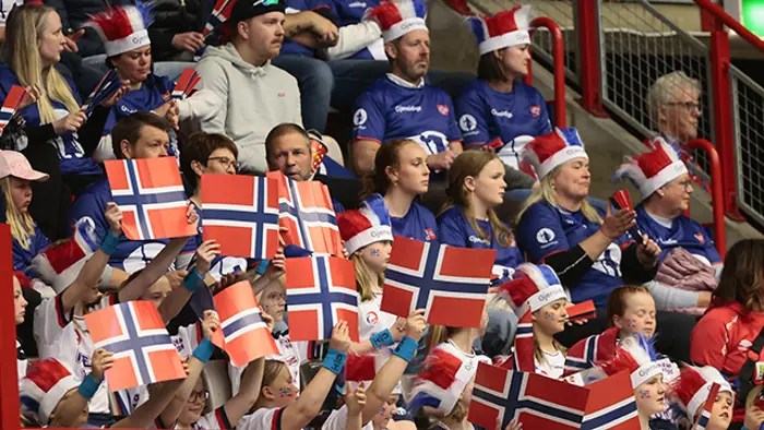 Gjøvik 20230430. 
under EM-kvalifiseringskampen i håndball mellom Norge og Finland i Gjøvik Fjellhall.
Foto: Geir Olsen / NTB