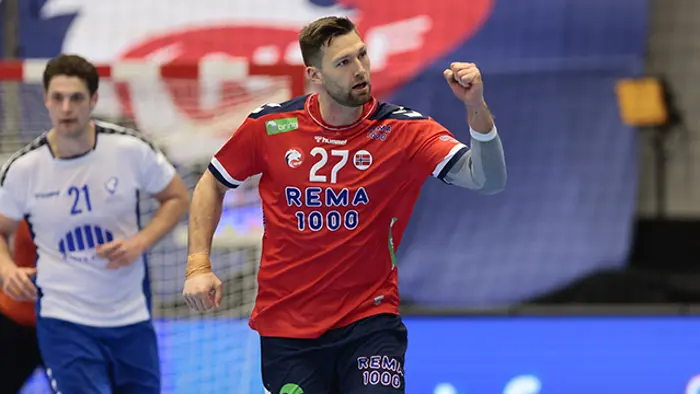 Gjøvik 20230430. 
Harald Reinkind jubler etter mål under EM-kvalifiseringskampen i håndball mellom Norge og Finland i Gjøvik Fjellhall.
Foto: Geir Olsen / NTB