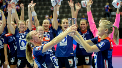 Håndballjentene skal bryne seg mot topplag