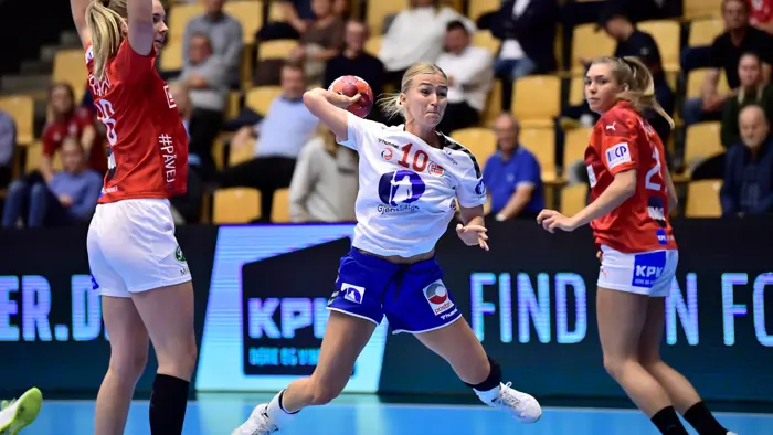2020---stine-bredal-oftedal-i-golden-league-vs-danmark-foto-ntb.jpg