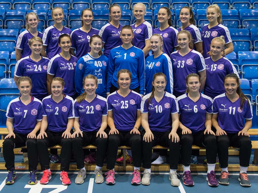 Glassverket Jenter 18