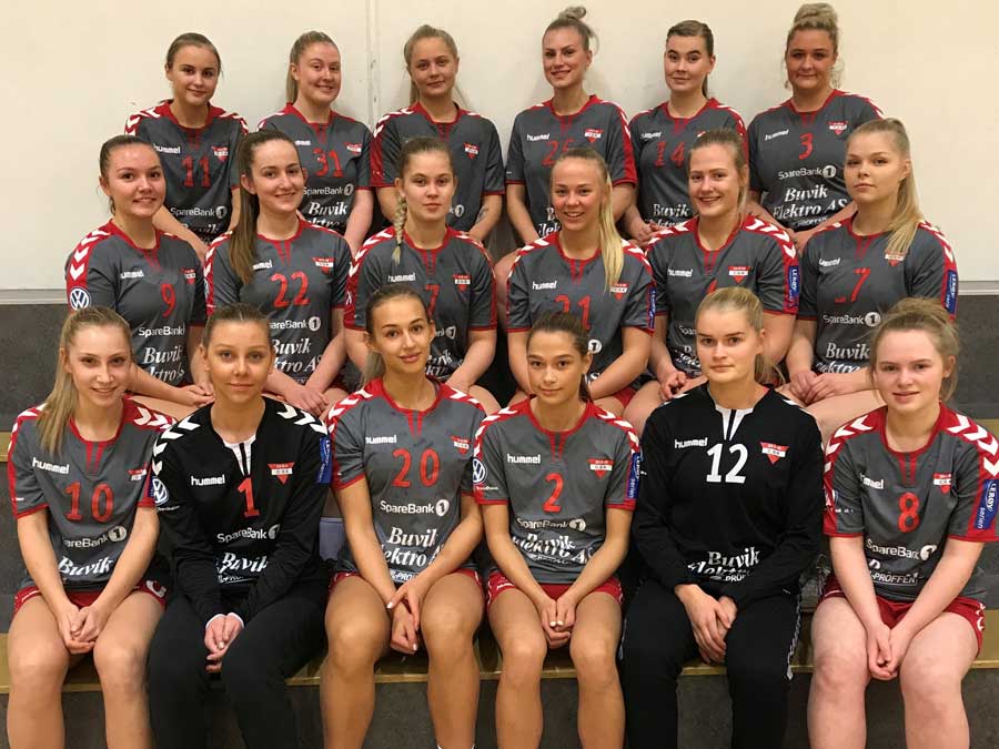 Charlottenlubd Jenter 18