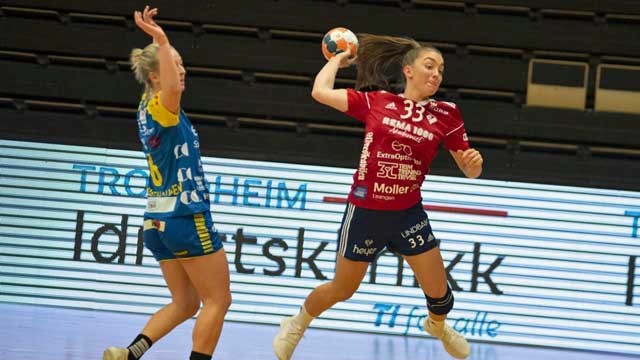 20200527-Julie Bøe-Jacobsen,-Byåsen-Årets-midtback_Foto-Byåsen 640x360px.jpg