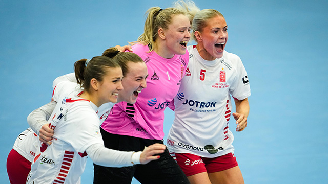 20240224 Bronsefinale kvinner Larvik slo Sola Foto beate oma dahle ntb 640 360.jpg