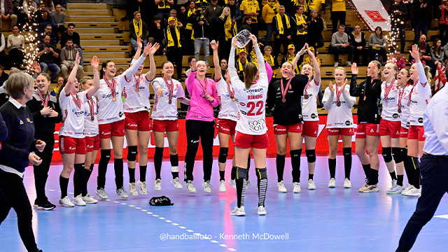 20240224 Bronsefinale kvinner Larvik slo Sola Foto Kenneth McDowell 640 360.jpg.jpg