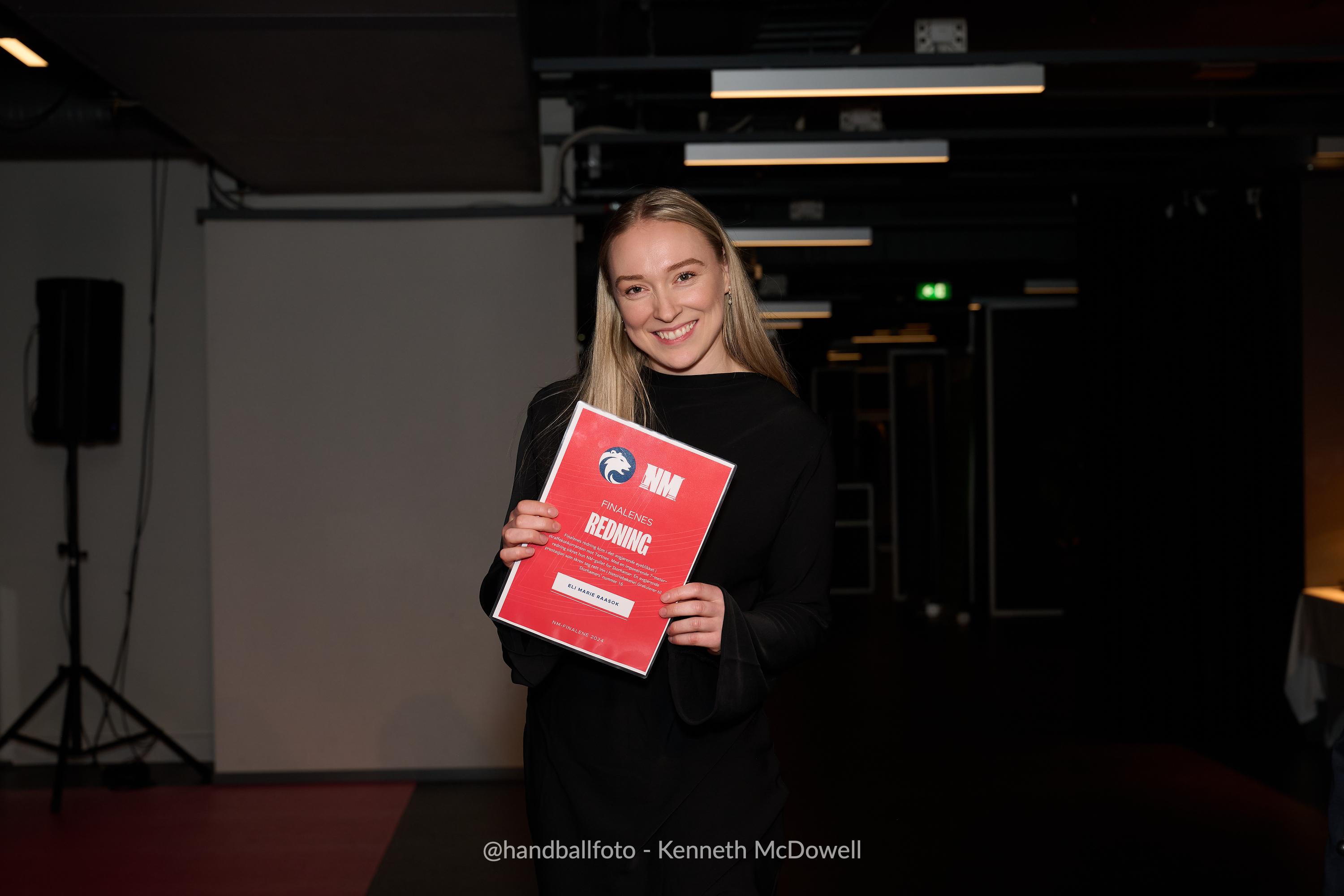 20241229212314 handballfoto Kenneth McDowell  -  NM-BANKETTEN DWP_6751.jpg