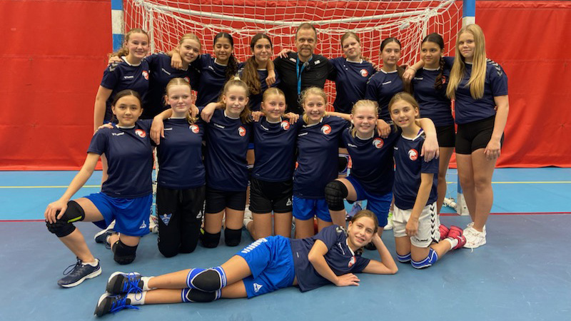 2023 barneh&aring;ndballtrenerseminar thorir hergeirsson med &aring;ssiden j12 foto jan ivar lorentzen.jpg