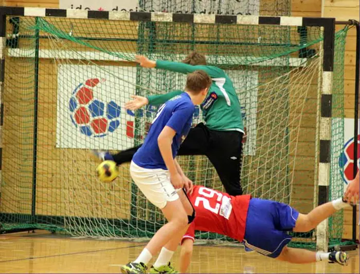 2016_guttehandball_1.jpg