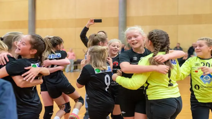 Molde-jubel  etter finaleseier J12.jpeg