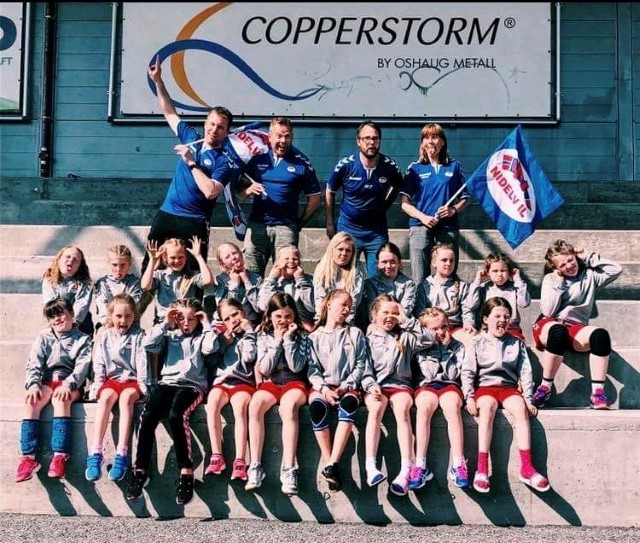 YNGVE OG NIDELV J09.jpeg