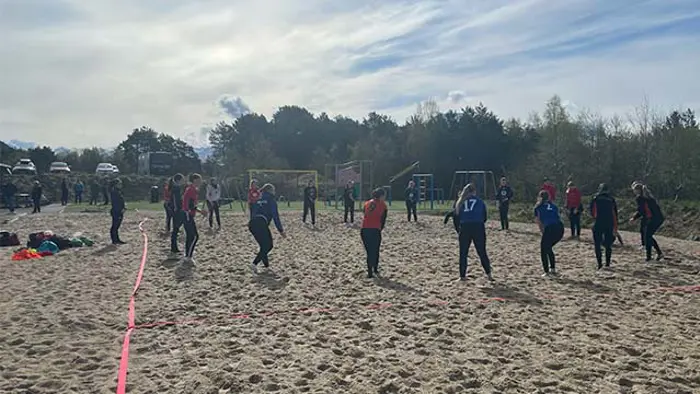 beach jenter 640x360.jpg