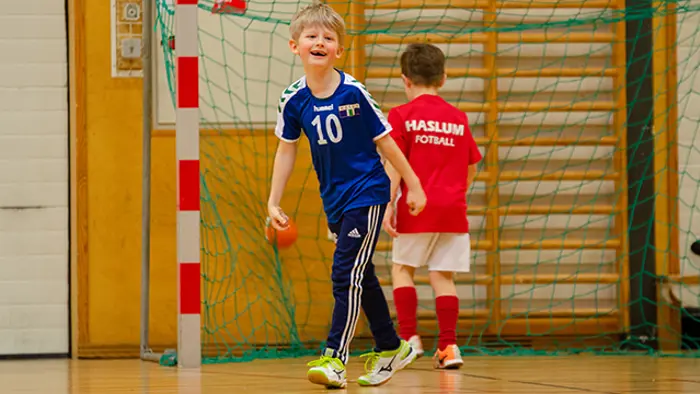 Barnehåndball_2019_gjønneshallen.jpg