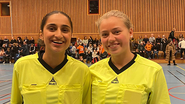 2022_Dommere_Opprykk_Hellum og Saqib.jpg