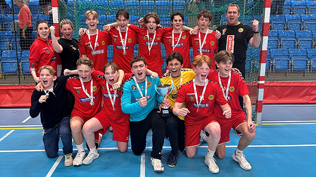 240501 GUTTER 14 - N&Oslash;TTER&Oslash;Y - GULL.jpg