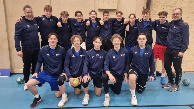 Sandvika - &Oslash;st gutter.png