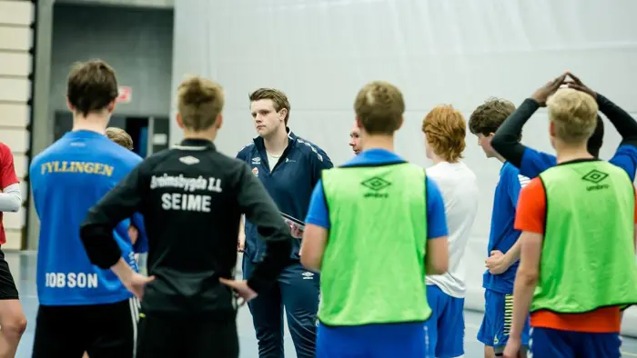 Ulrik som trener 640x360.jpg